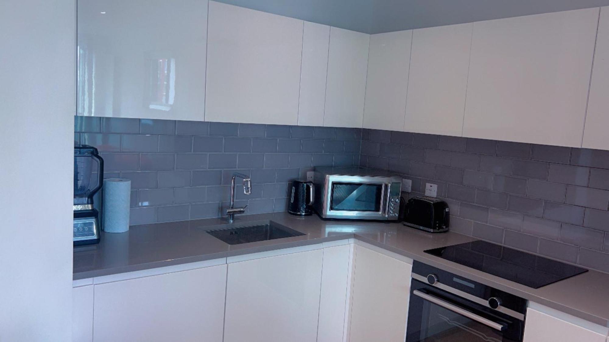 Ds Rentals - Entire 1 Bedroom Apartment London Kültér fotó